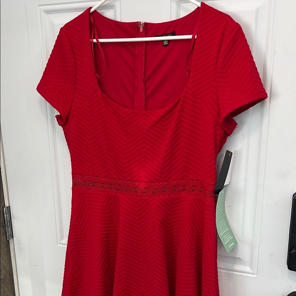 City Triangles Red Midi Dress with Tiered Design - Picture 8 of 9